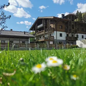 Apartment Der Zirmhof In, Saalbach